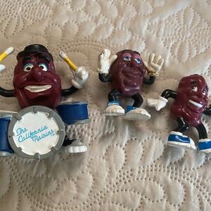 “The California Raisins”  pre-owned  1988